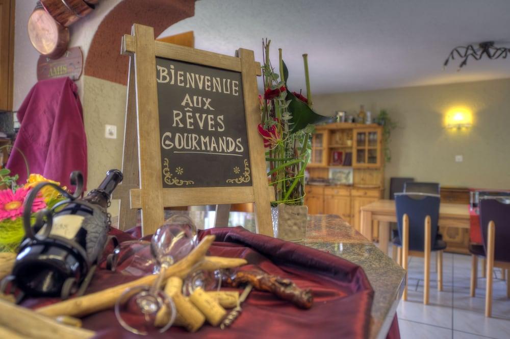 Reves Gourmands, Hotellerie & Gastronomie Vernayaz Kültér fotó
