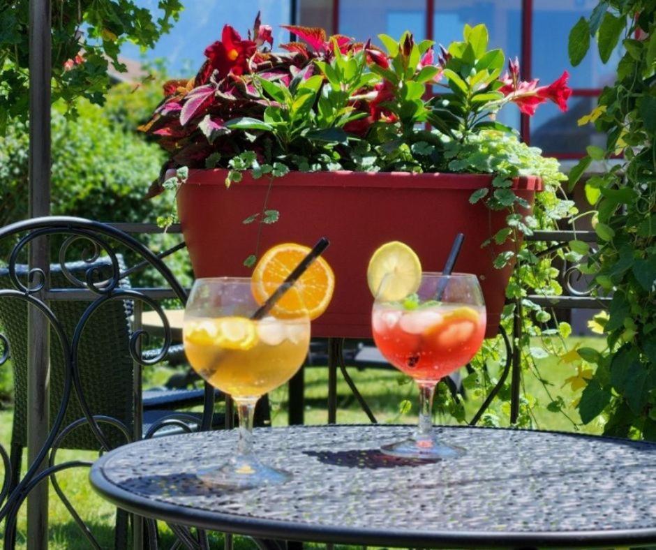 Reves Gourmands, Hotellerie & Gastronomie Vernayaz Kültér fotó